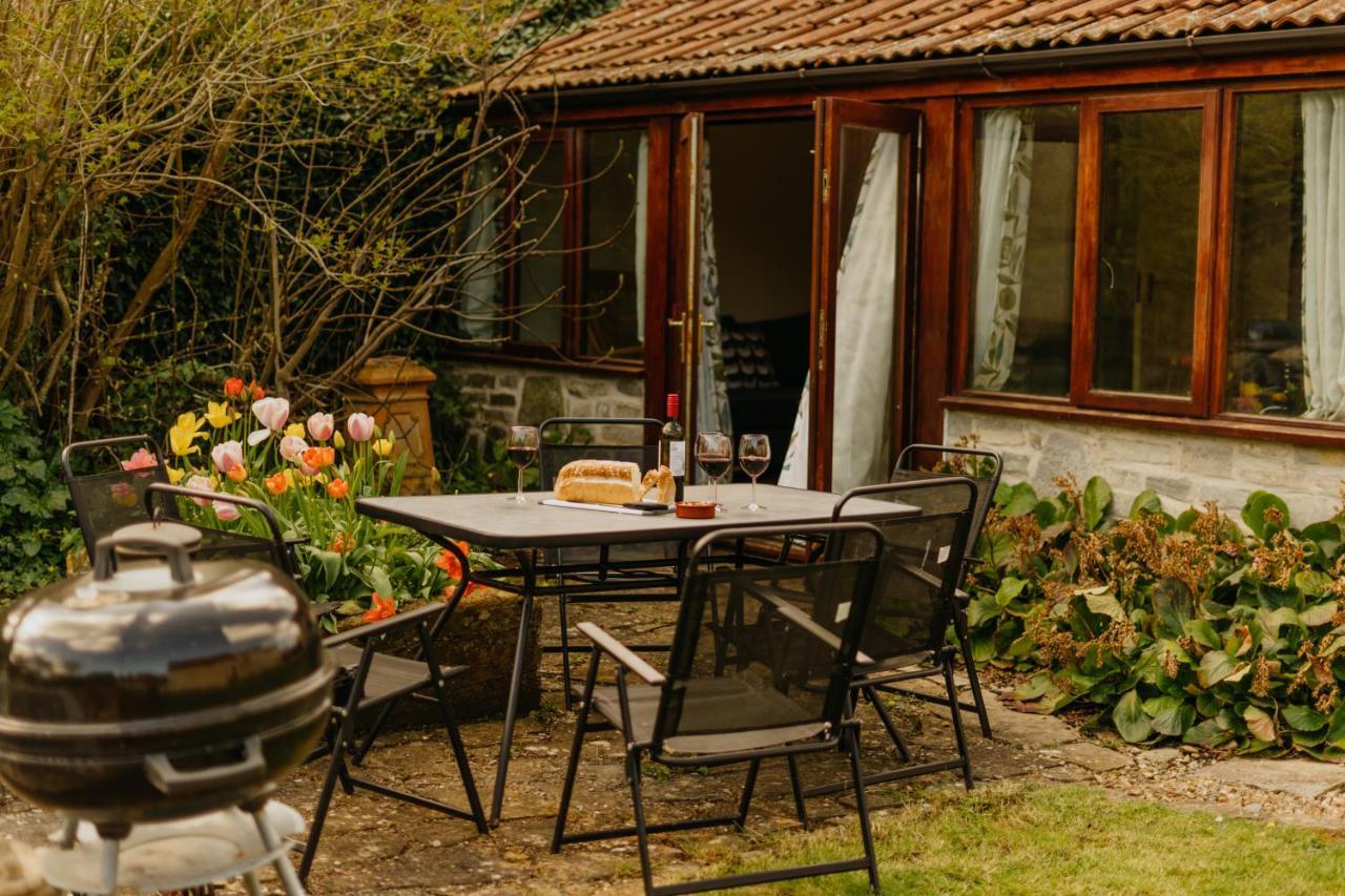 Little England Retreats - Cottage, Yurt And Shepherd Huts Othery Eksteriør billede