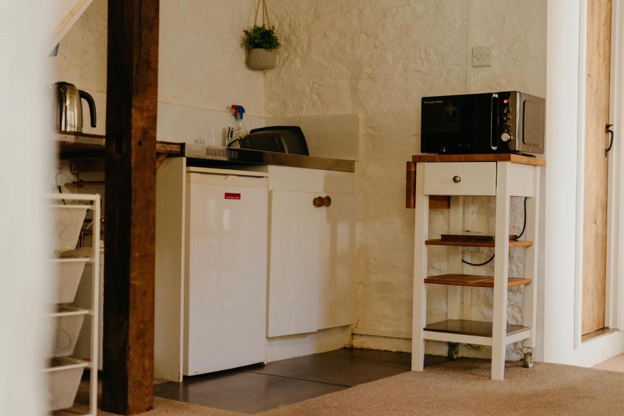 Little England Retreats - Cottage, Yurt And Shepherd Huts Othery Eksteriør billede