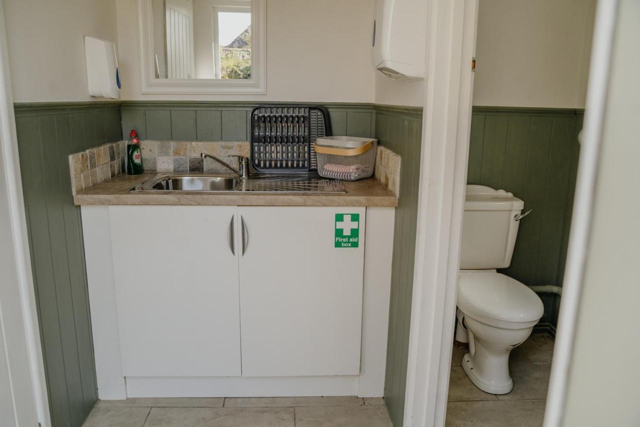 Little England Retreats - Cottage, Yurt And Shepherd Huts Othery Eksteriør billede